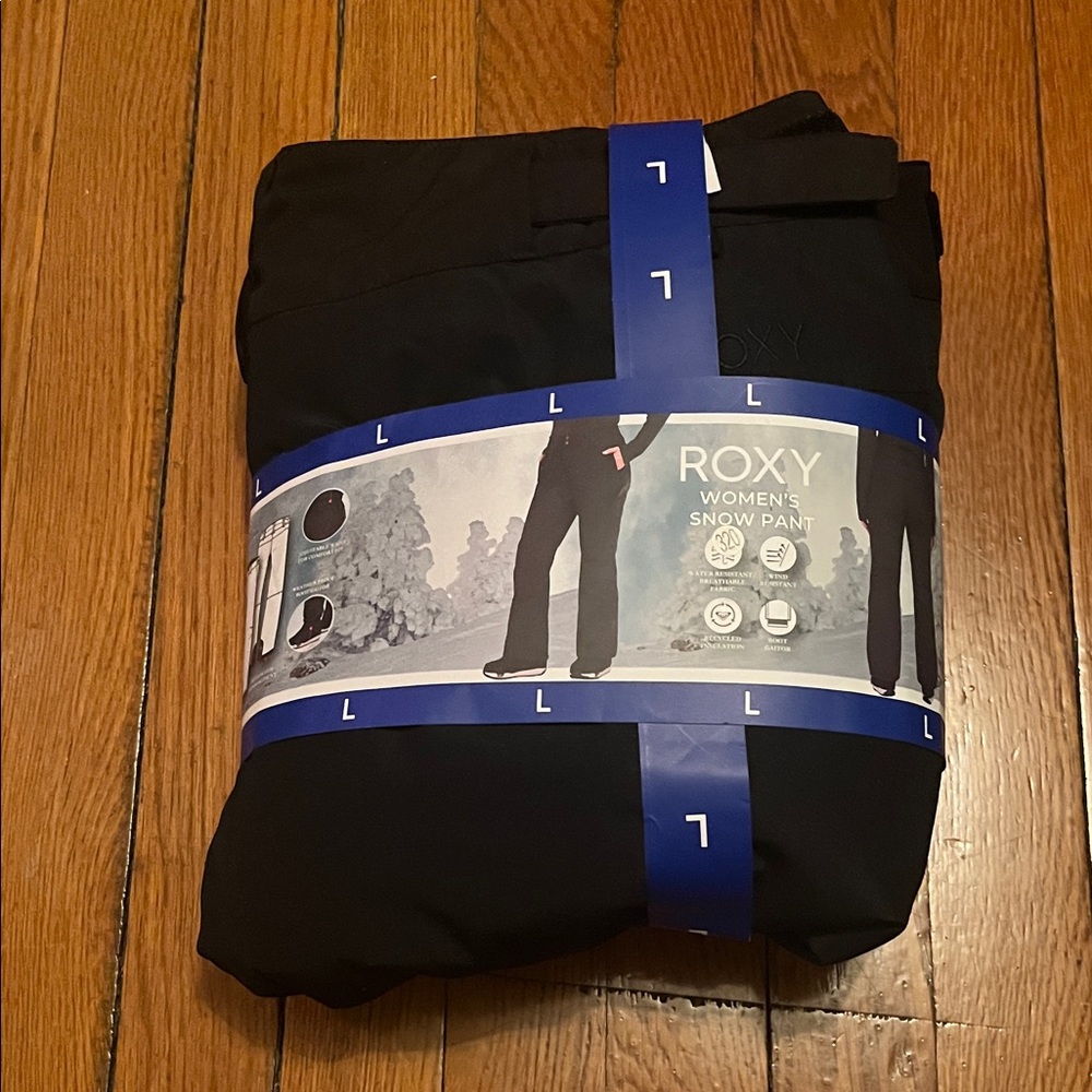 NWT Roxy Black Snow Pants